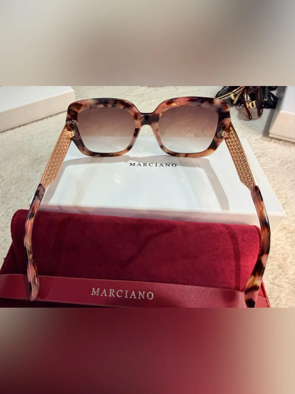 Marciano statement oversized